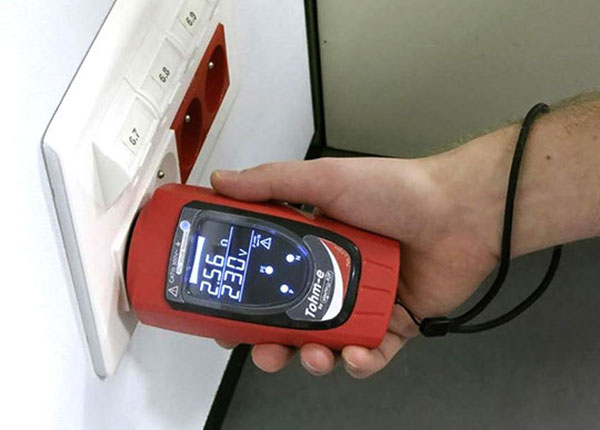 Installation borne de recharge à Marçon